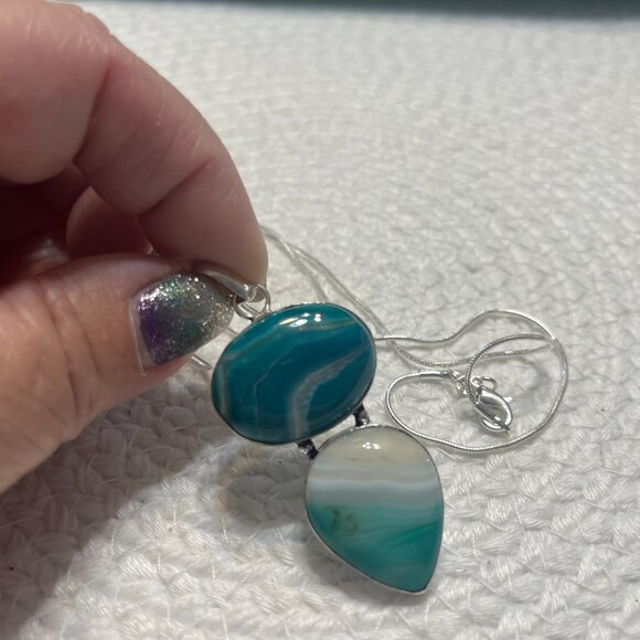 Beautiful GREEN BOTSWANA AGATE Handmade Sterling 925 Pendant/Chain #256D - Picture 2 of 3